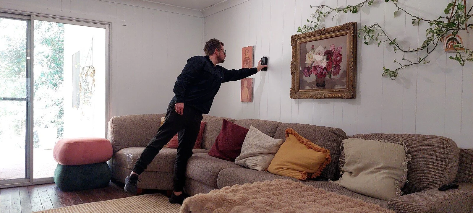Joe Builds recording a selected accessible wall condition.
