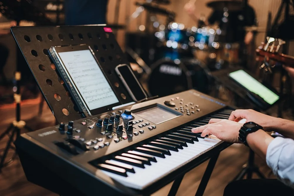 Keyboards and piano