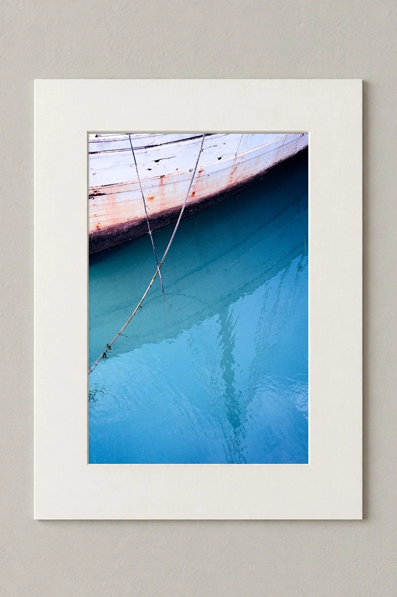 Tirage 20 × 30 cm dans sa présentation 30 × 40 cm, sans cadre