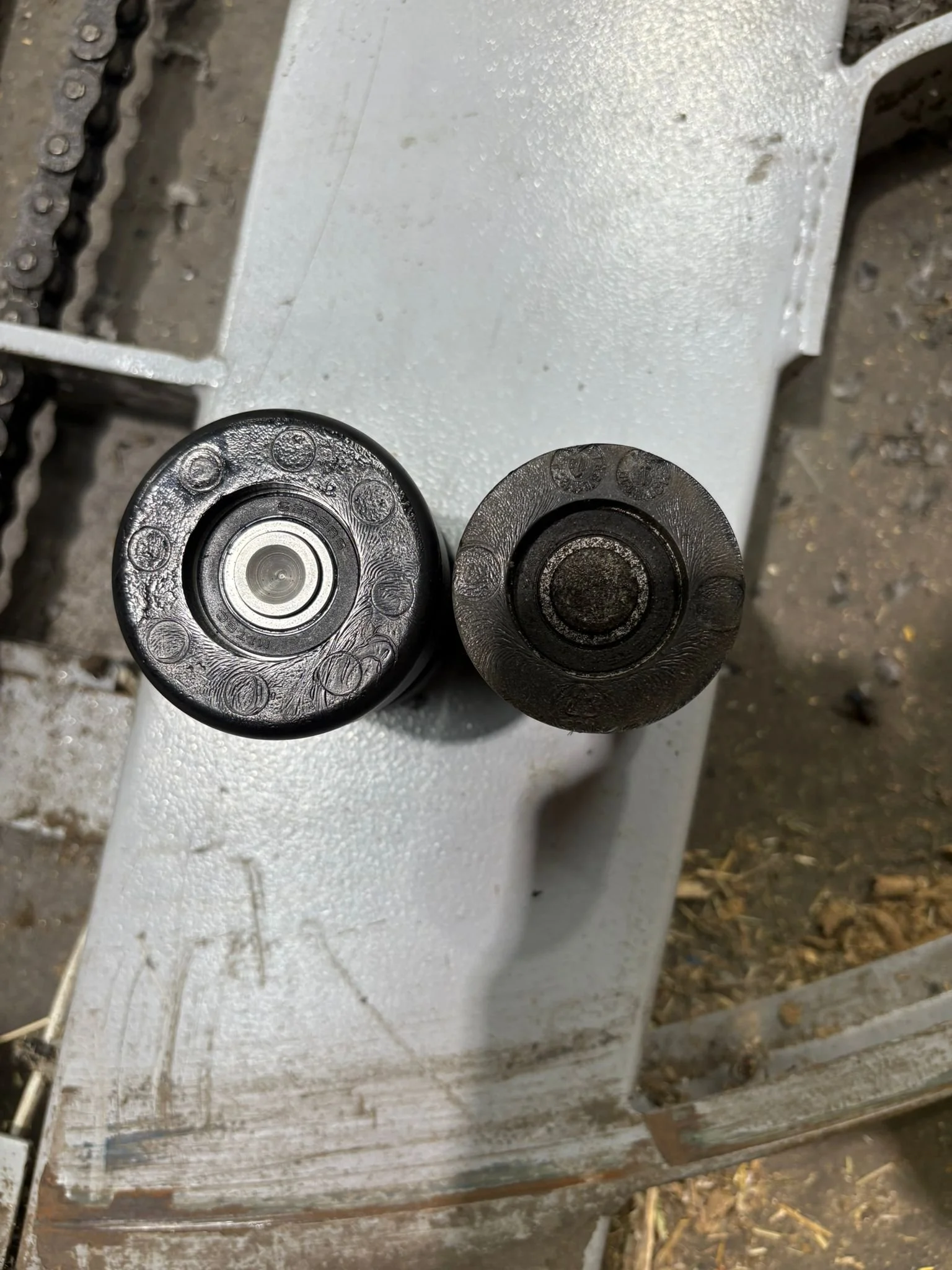 Worn roller bearings on pallet wrapper turntable