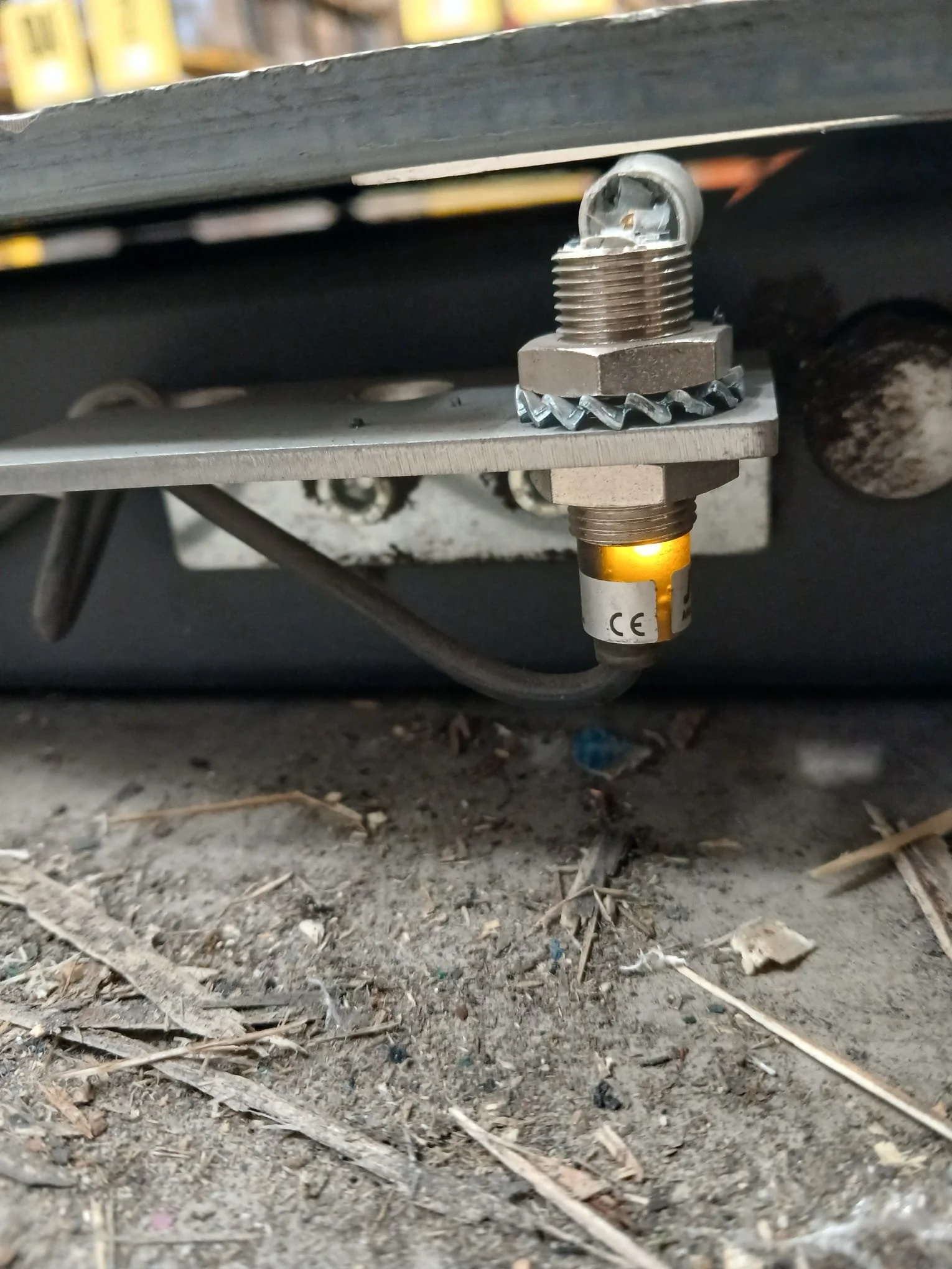 Pallet wrapper electrical sensor fault