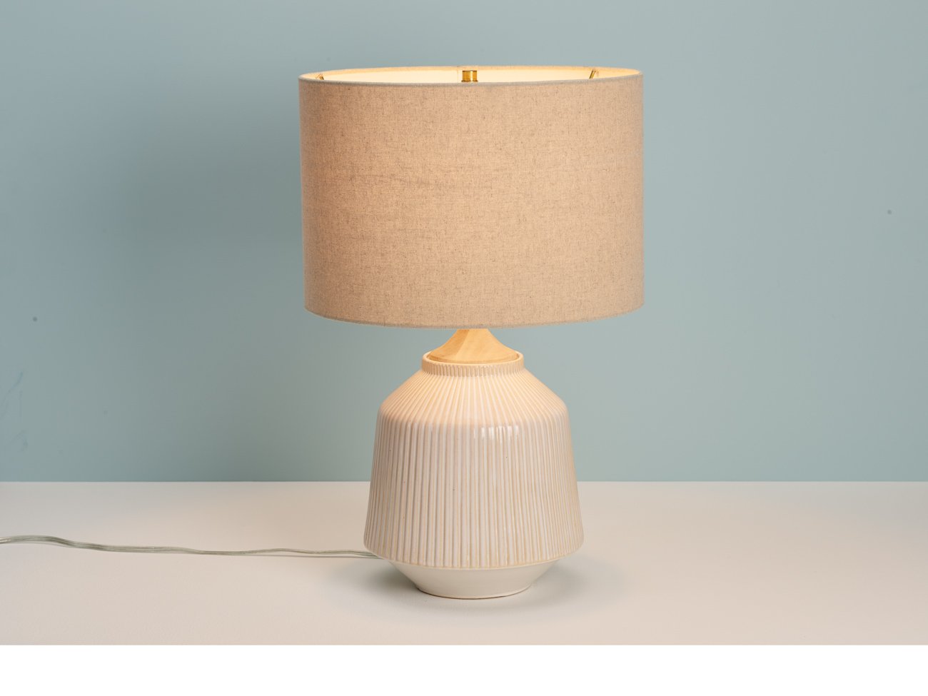 Dominguez retouching for Square Retail