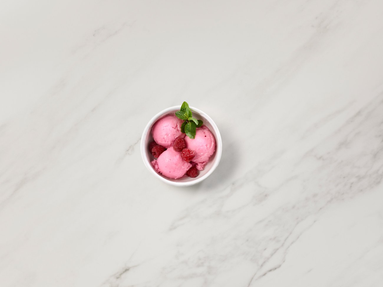 Dominguez retouching for Square Retail
