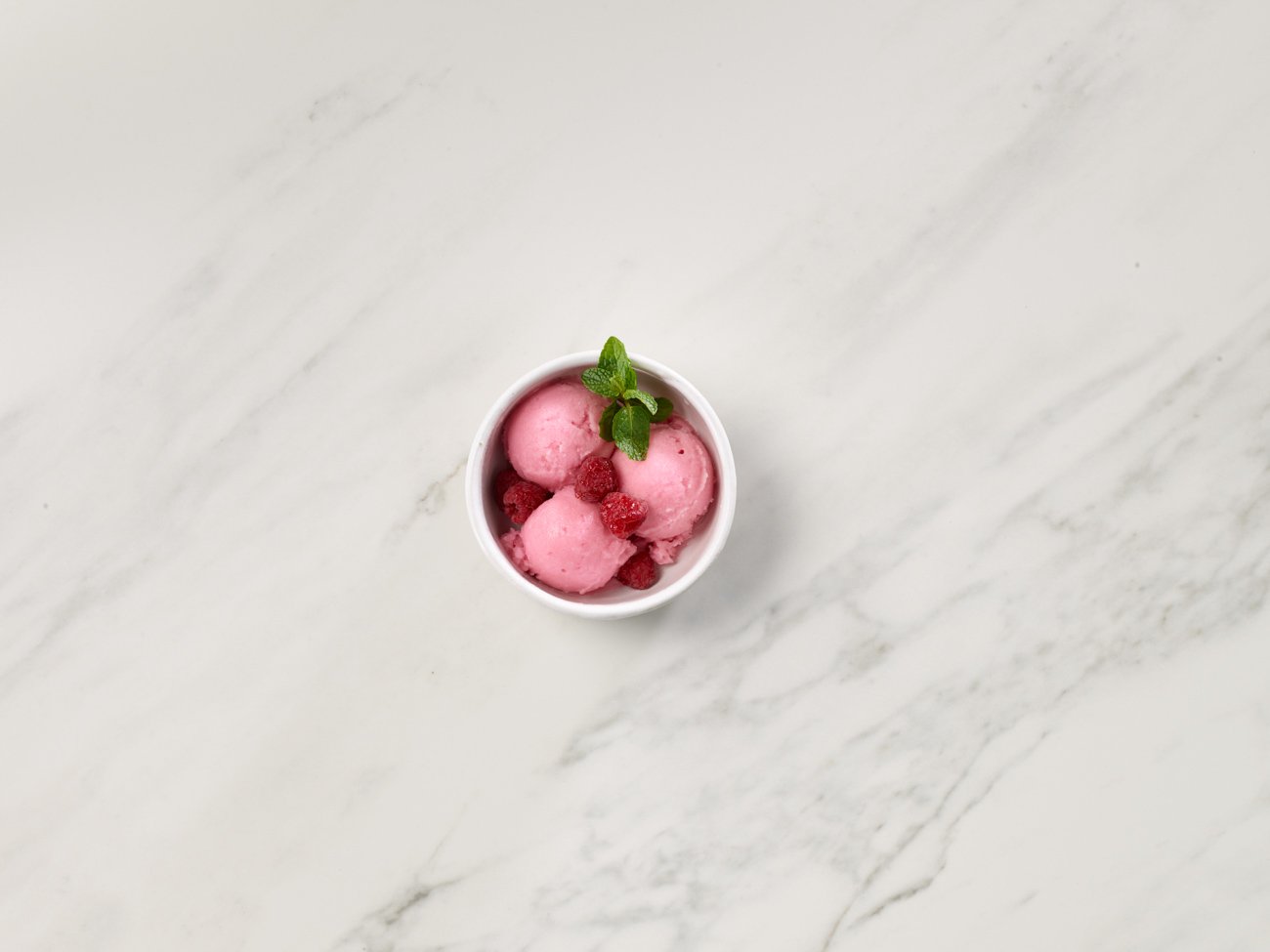 Dominguez retouching for Square Retail