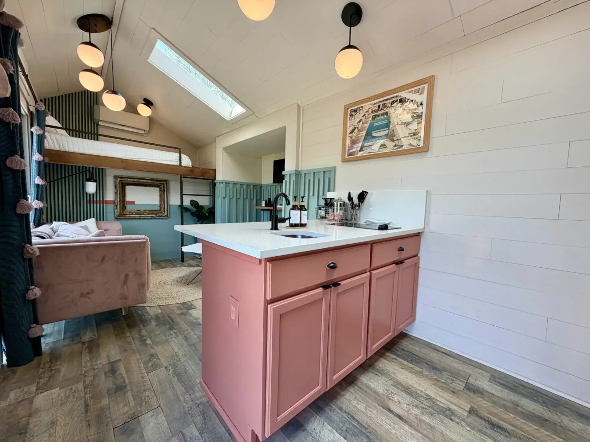 Honeymoon Villa XL kitchen 1