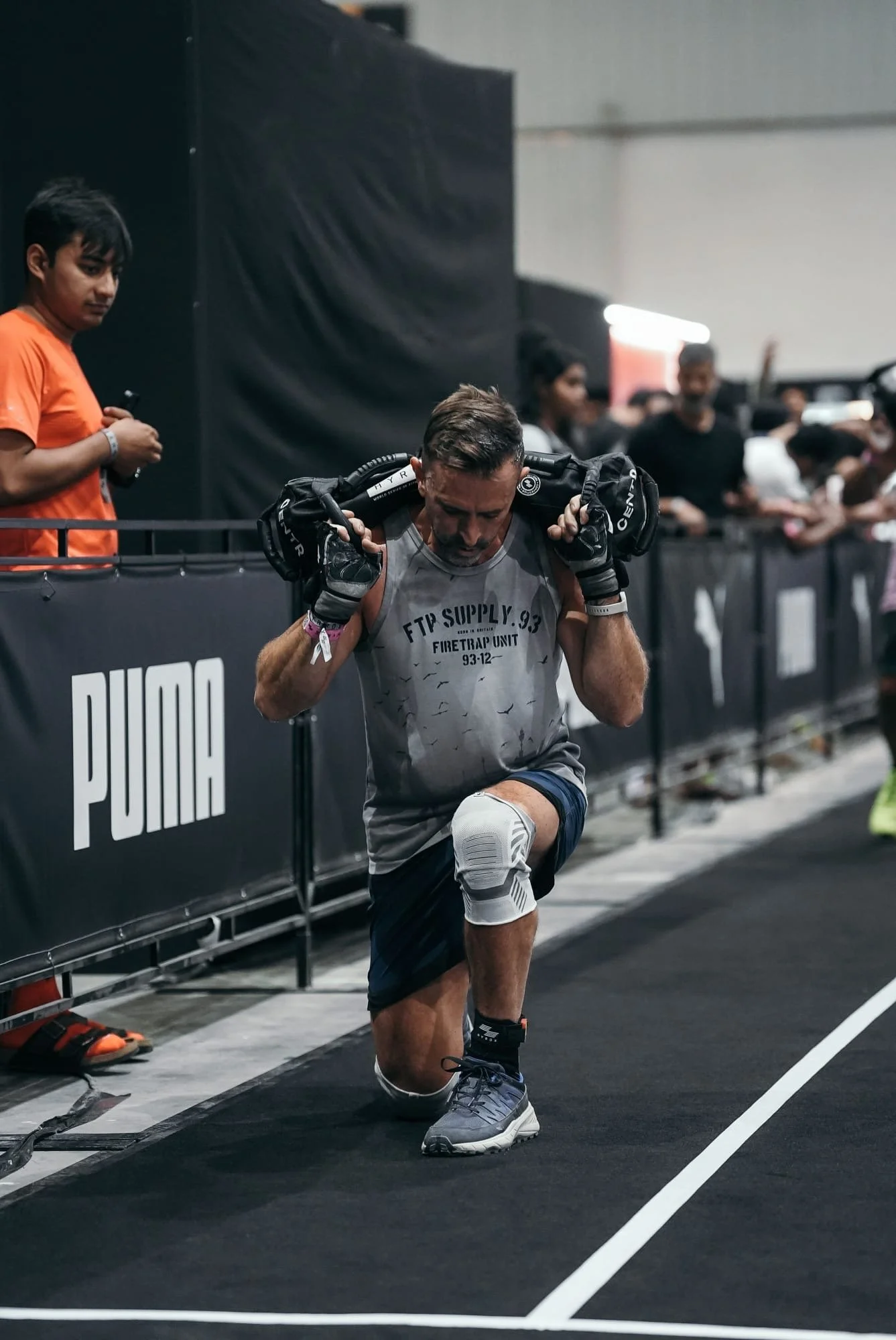 Robert Townson on the sandbag lunges at HYROX Bengaluru 2026