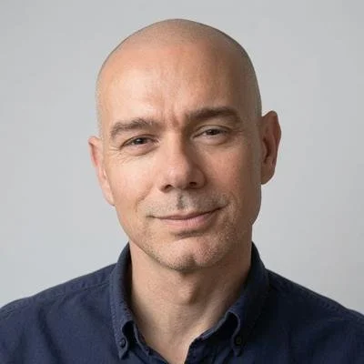 Chris People, Cognitive Behavioural Hypnotherapist at OLIP Therapy in Fareham, Hampshire