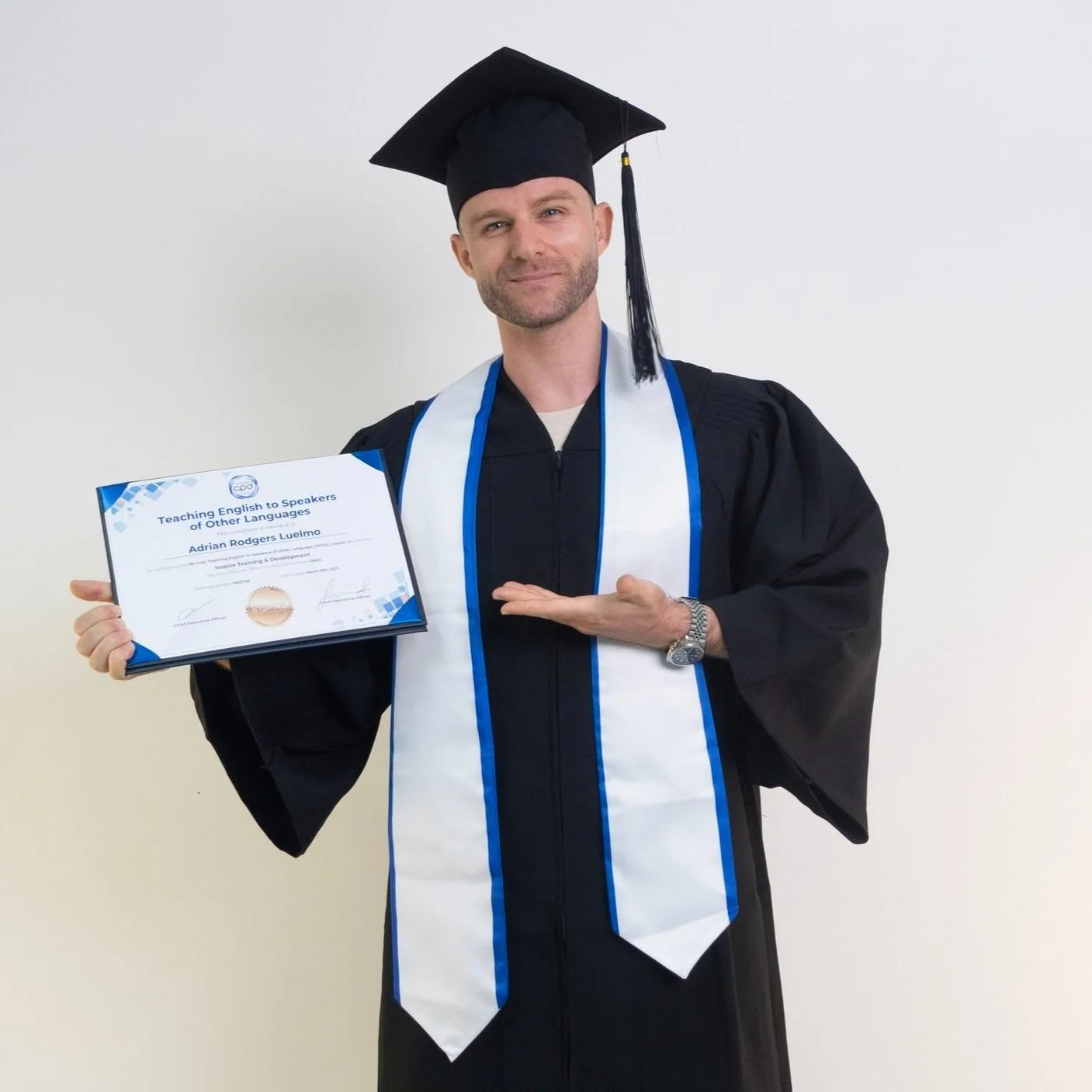 Học viên nhận chứng chỉ TESOL tại Inspire