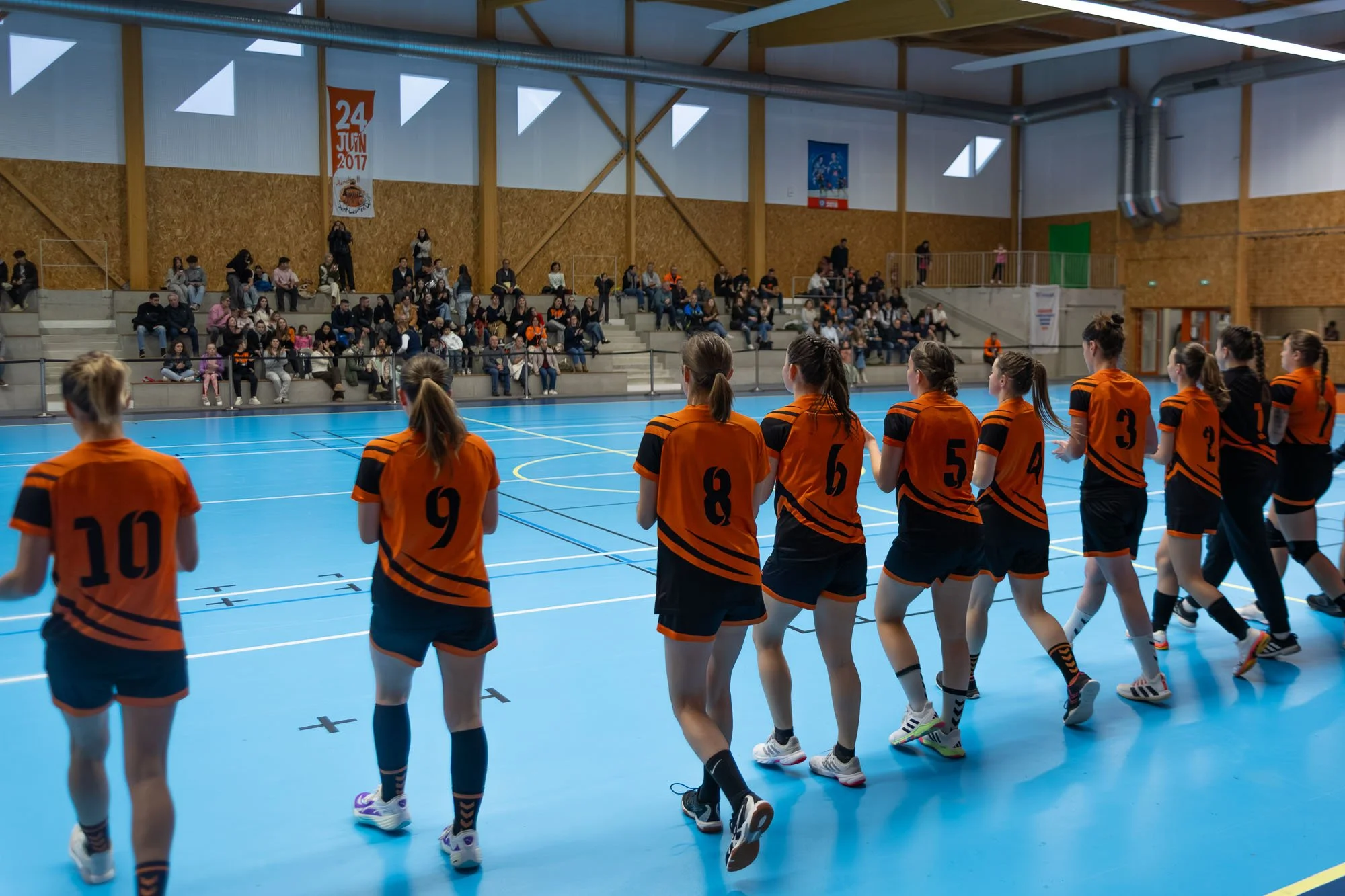 Attaque rapide handball contre-attaque HBC Saint-Laurent photographe sport Anthony Junet