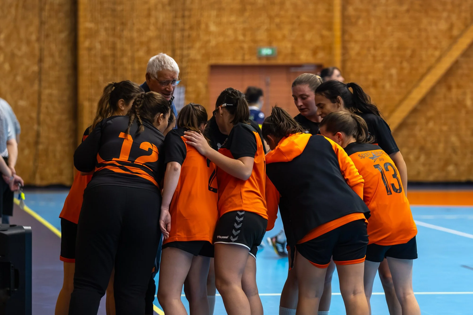 Action de jeu handball défense collective HBC championnat photographe sport Anthony Junet Lyon