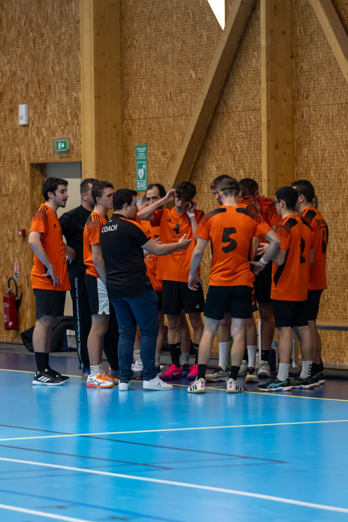 Match de handball en gymnase — photographe sport club handball basketball Lyon