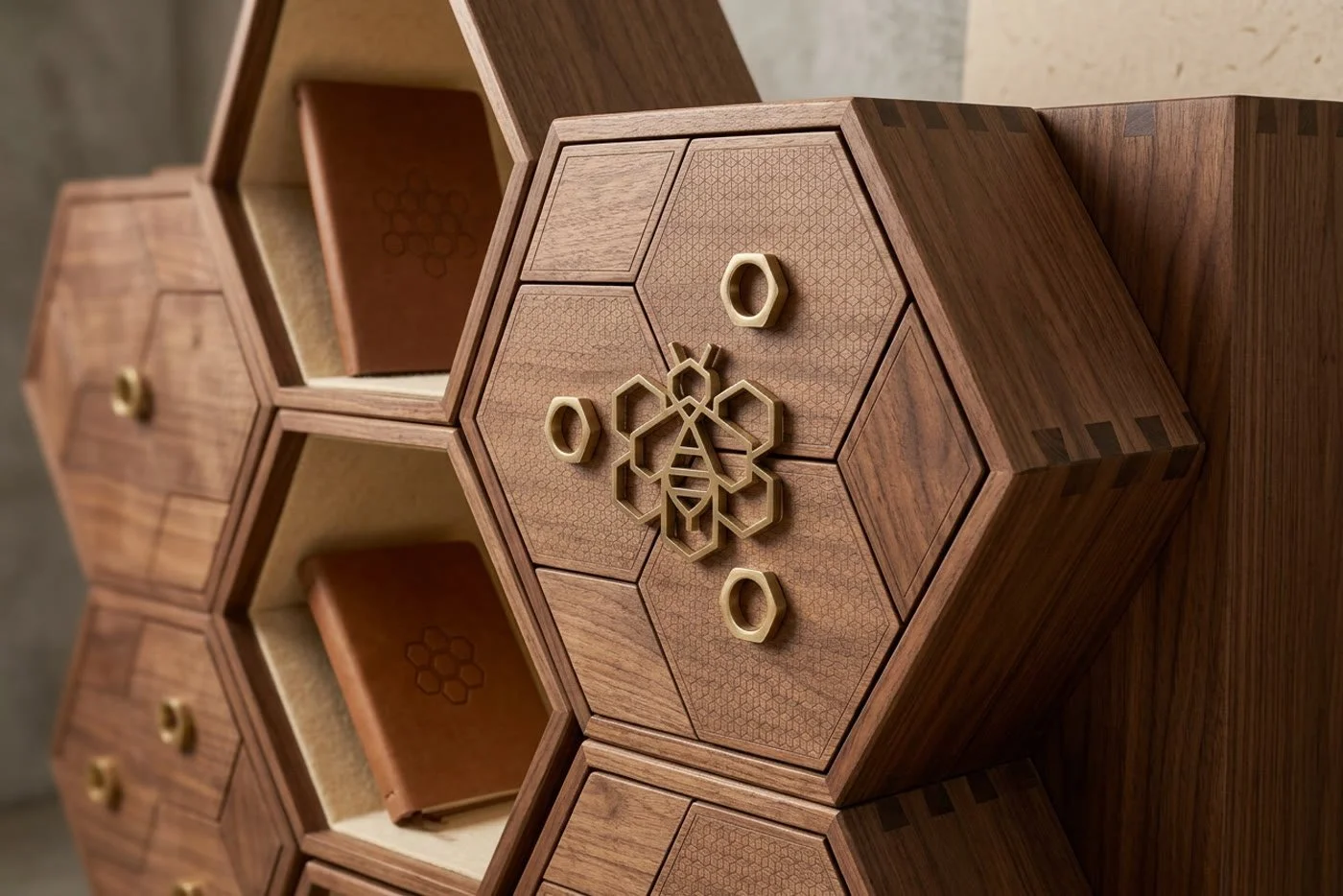 Honeybee Hexagon workspace system