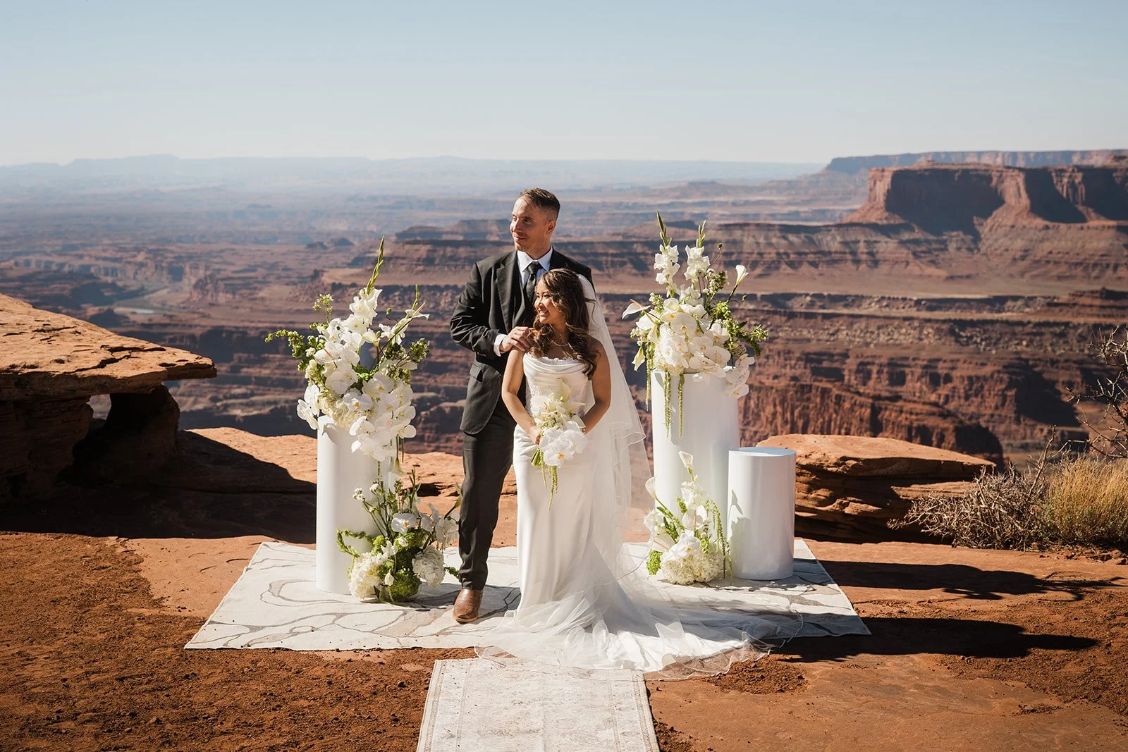 Elevated Moab wedding florals by Tangled Sage