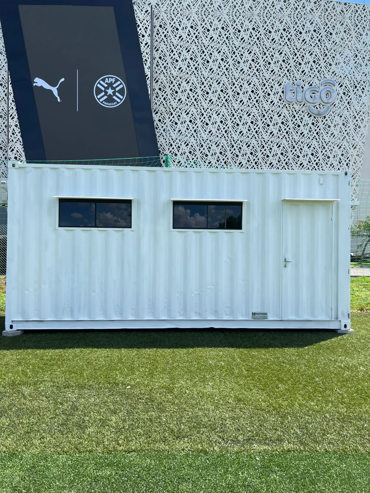 Vestuario deportivo contenedor Multitainer