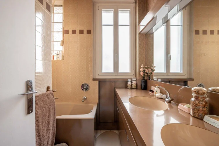 Salle de bains – Rue Fabre d'Églantine, Paris 12e