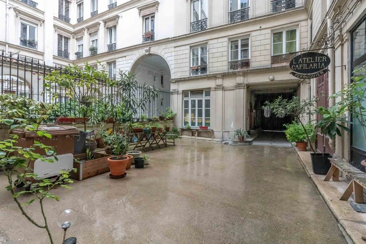 Parties communes – Rue d'Enghien, Paris 10e