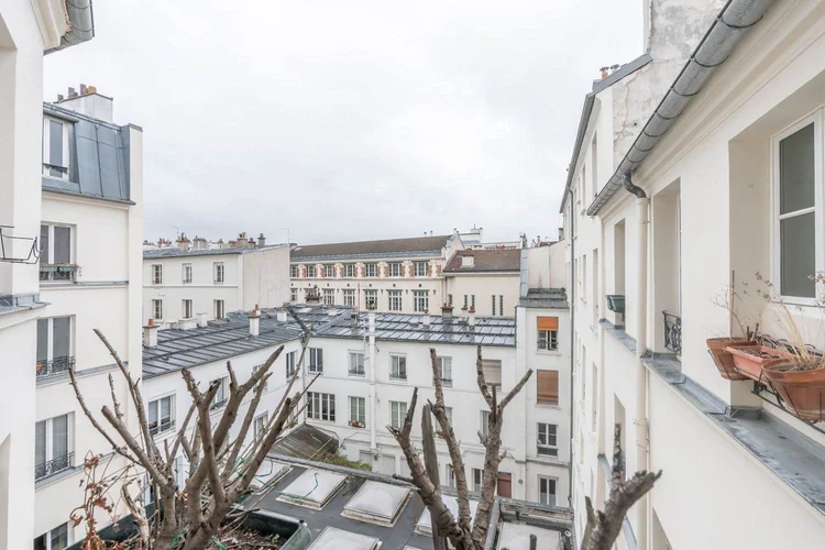 Façade et vues – Rue Pierre Dupont, Paris 10e