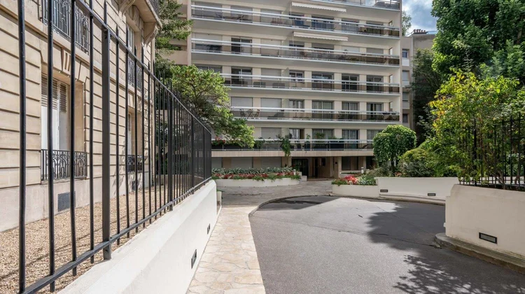 Façade et vues – Rue Fabre d'Églantine, Paris 12e