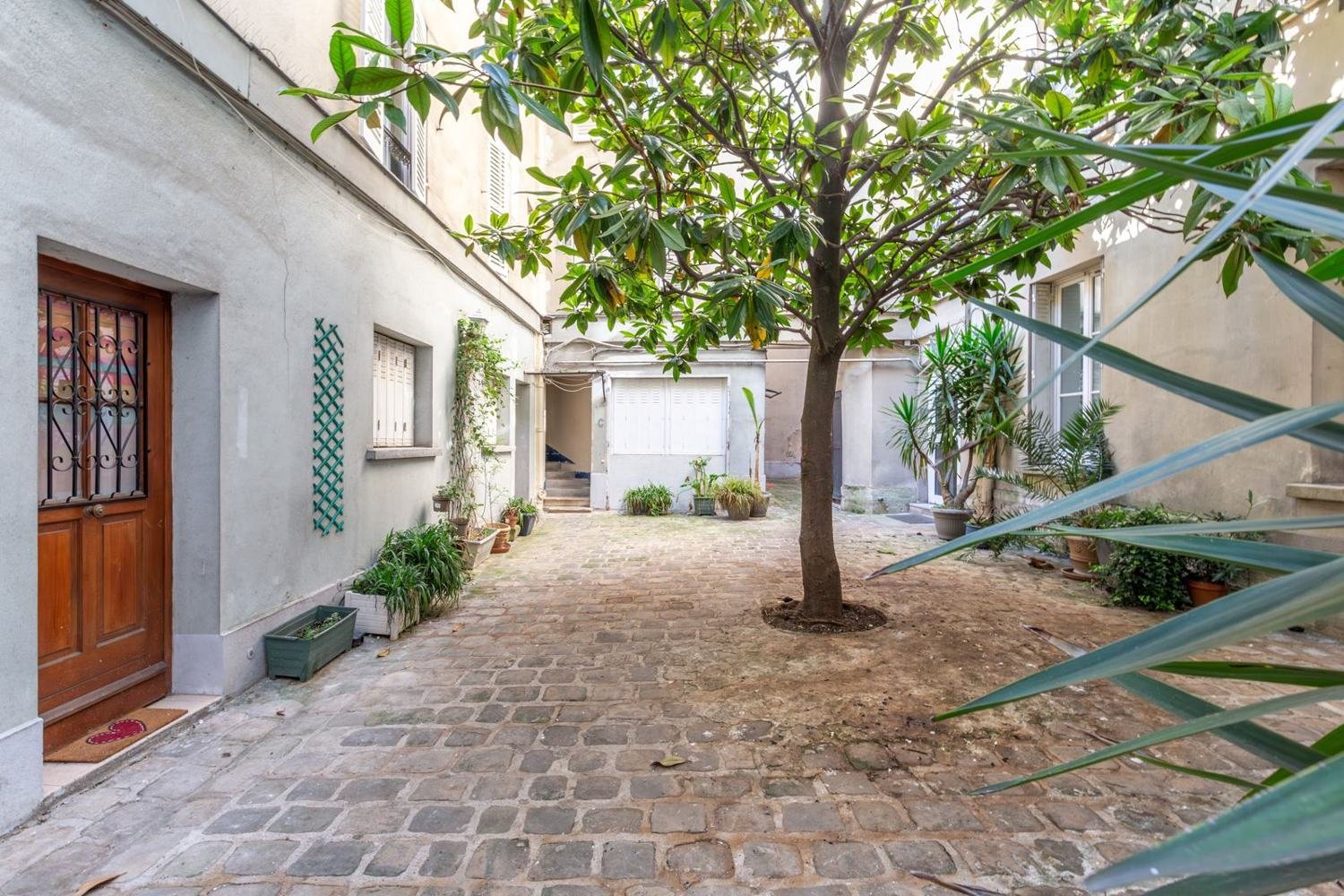Rue de Charenton, Paris 12e
