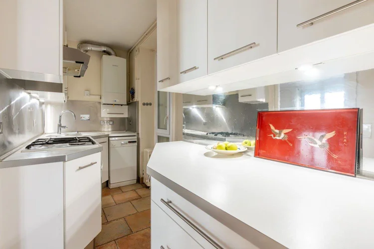 Cuisine – Avenue Daumesnil, Paris 12e