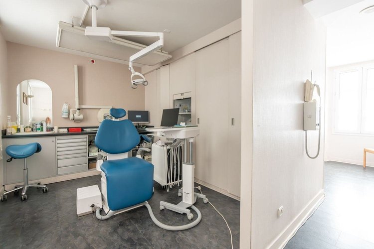 Cabinets et bureaux – Cours de Vincennes, Paris 12e
