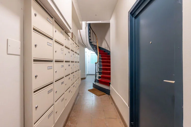Parties communes – Rue Moret, Paris 11e