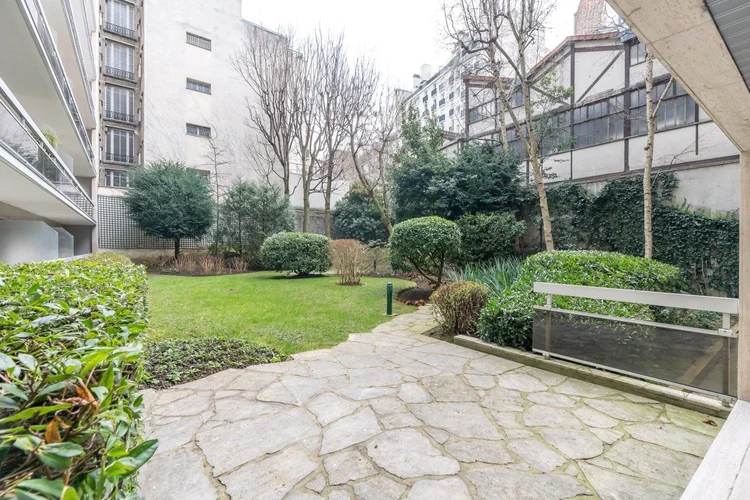 Parties communes – Rue Fabre d'Églantine, Paris 12e