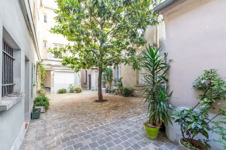Façade et vues – Rue de Charenton, Paris 12e