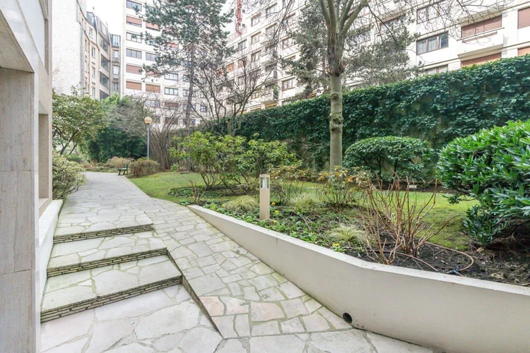 Parties communes – Rue Fabre d'Églantine, Paris 12e