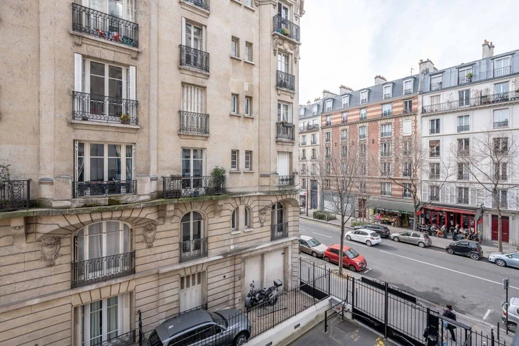 Façade et vues – Rue Fabre d'Églantine, Paris 12e