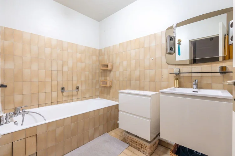 Salle de bains – Rue Fabre d'Églantine, Paris 12e
