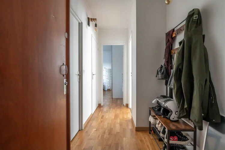 Entrée et dégagements – Cité Champagne, Paris 20e