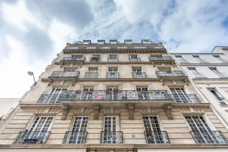 Façade et vues – Rue Gustave Doré, Paris 17e