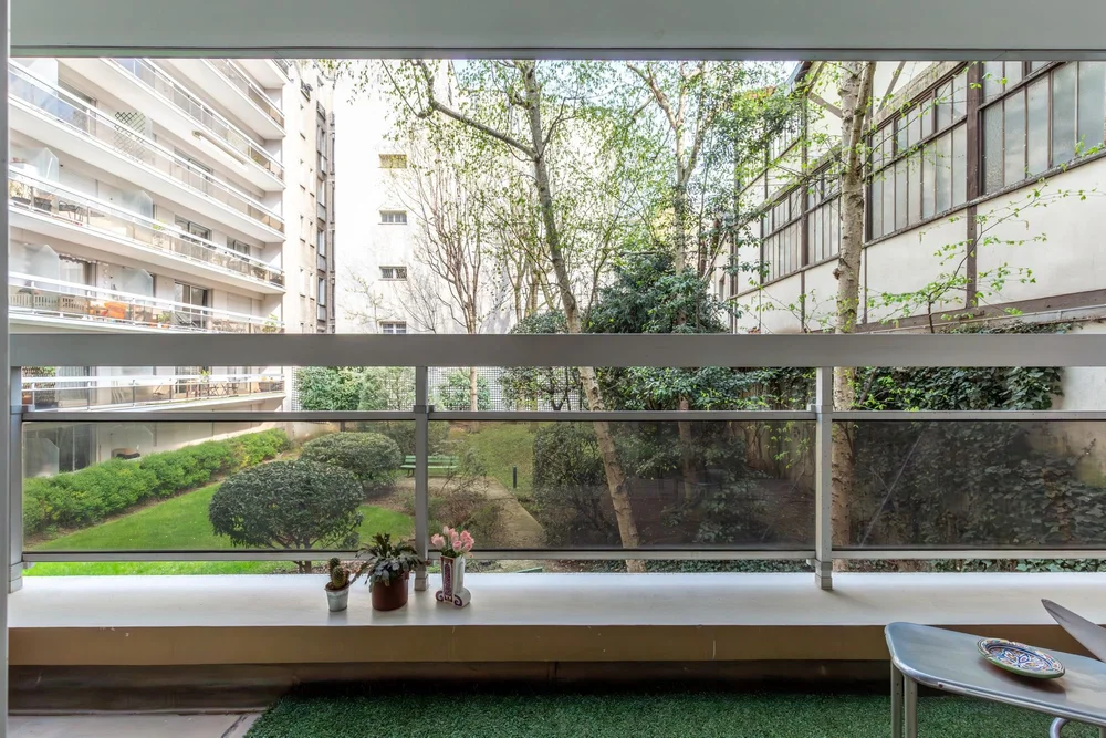 Le balcon sur le jardin