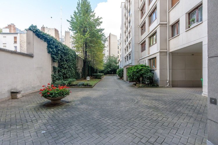 Parties communes – Rue Fabre d'Églantine, Paris 12e