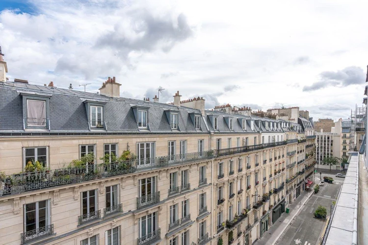 Façade et vues – Rue Gustave Doré, Paris 17e