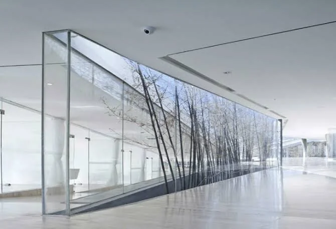 Low Iron Display Glass Sydney