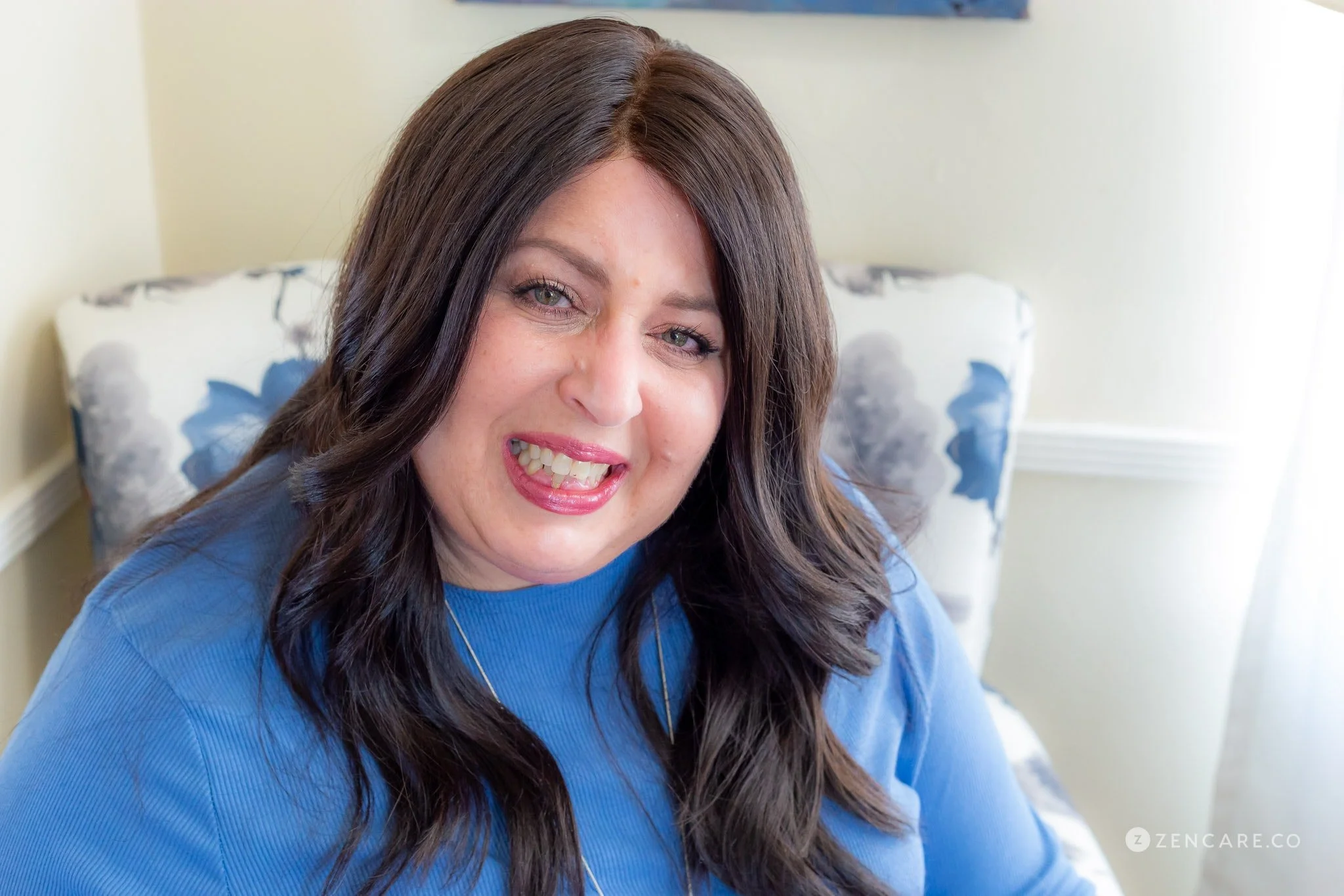 Robyn Sheiniuk, LCSW — Trauma therapist and EMDRIA Certified EMDR therapist providing online therapy to women in California and Florida