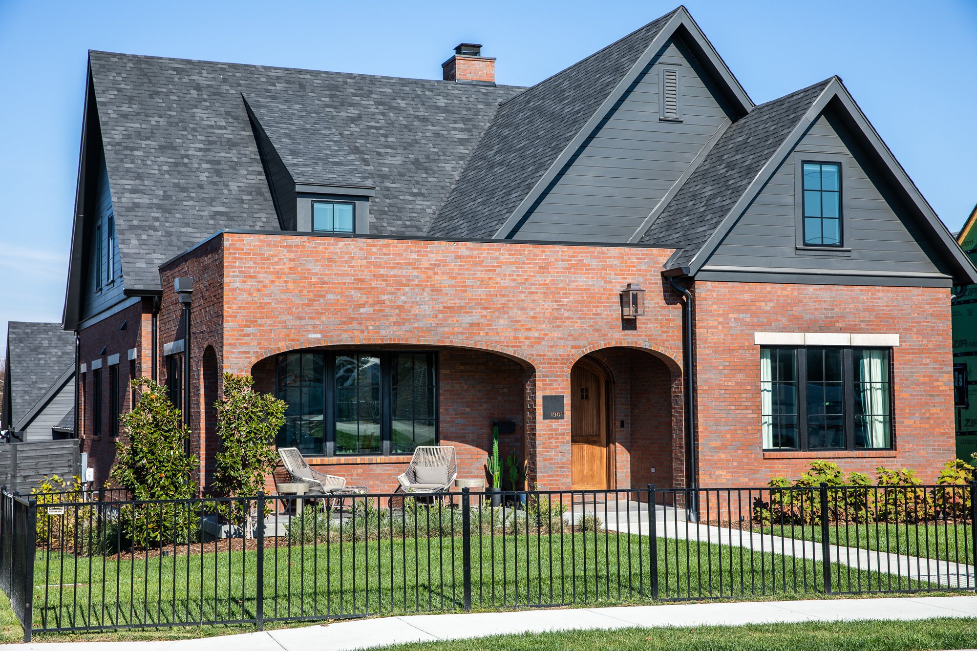 Development Commercial — Armstrong Reale State