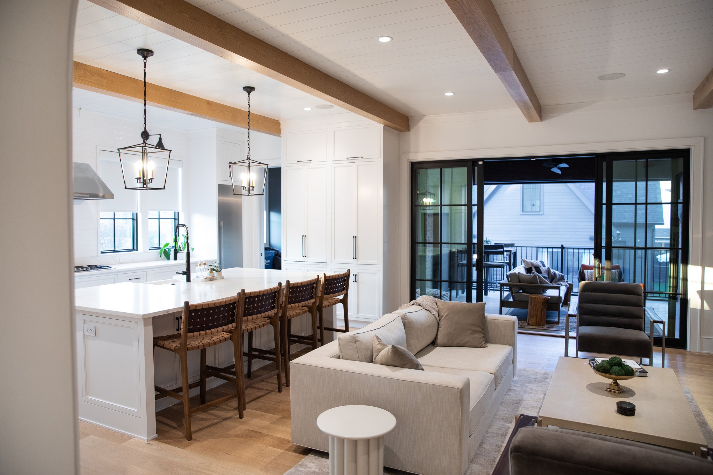 Development Commercial — Armstrong Reale State