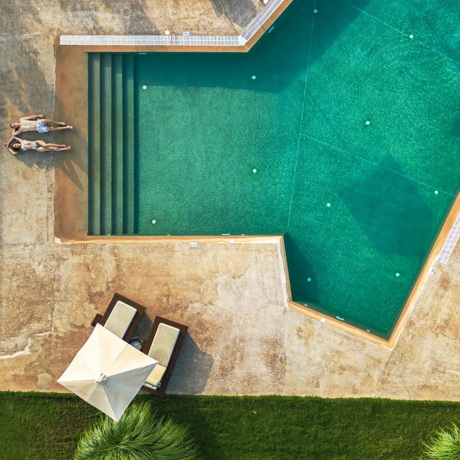 Callisto Seaside Suites