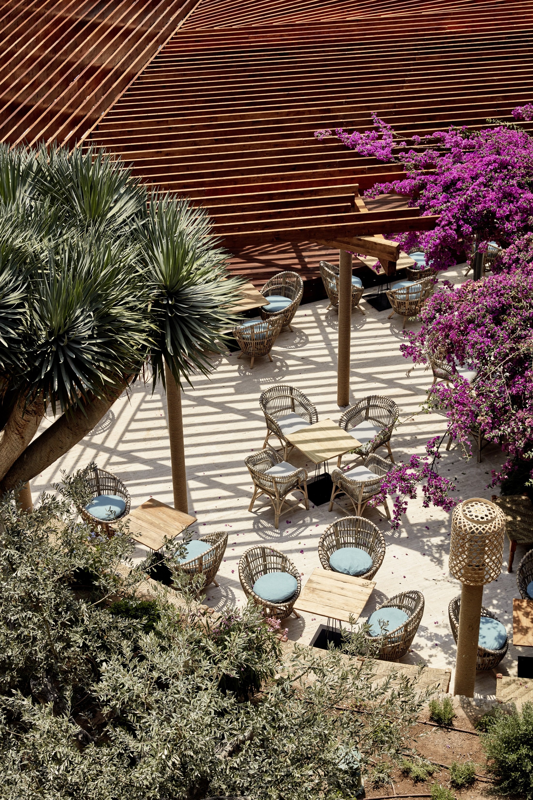 Pool Lounge