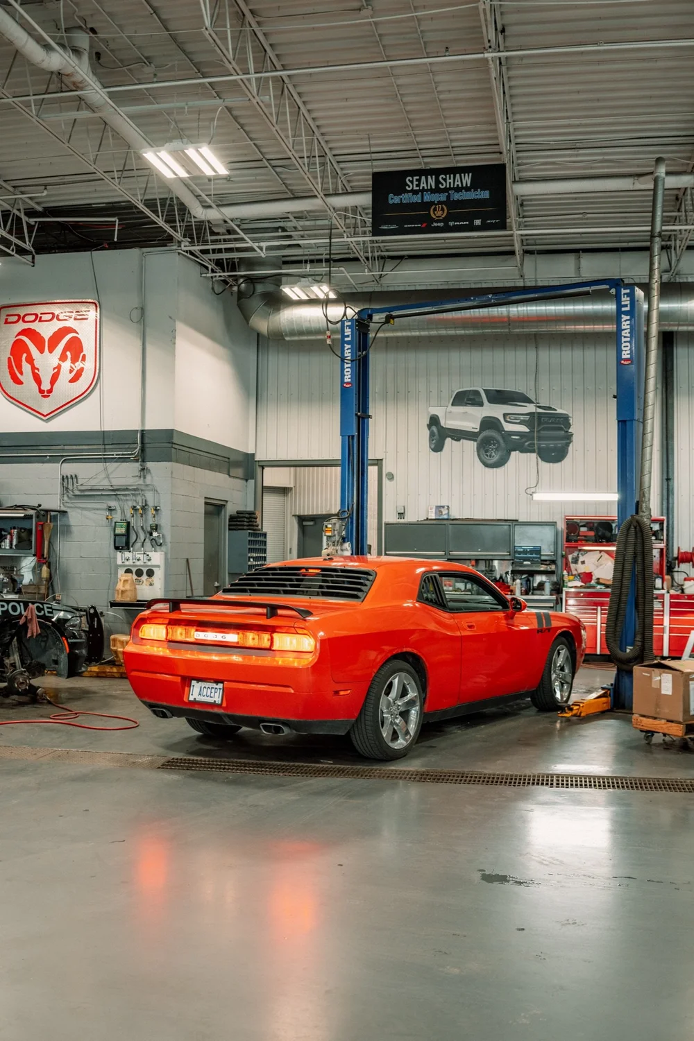 Orangeville Chrysler service bay