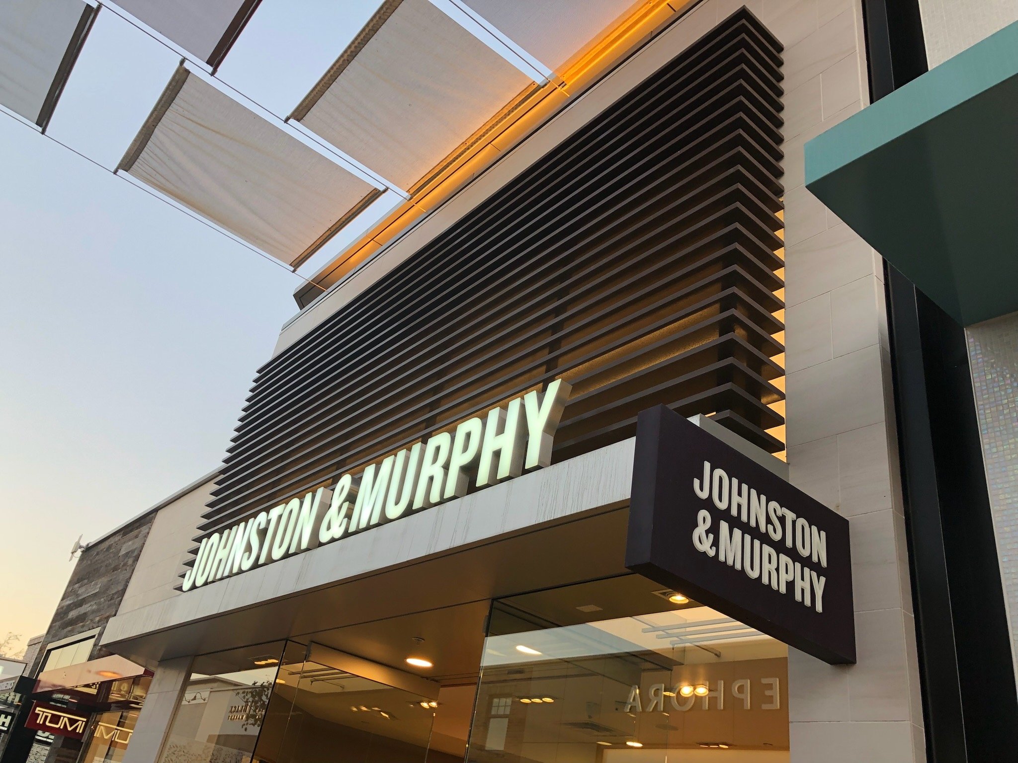 Johnston & Murphy