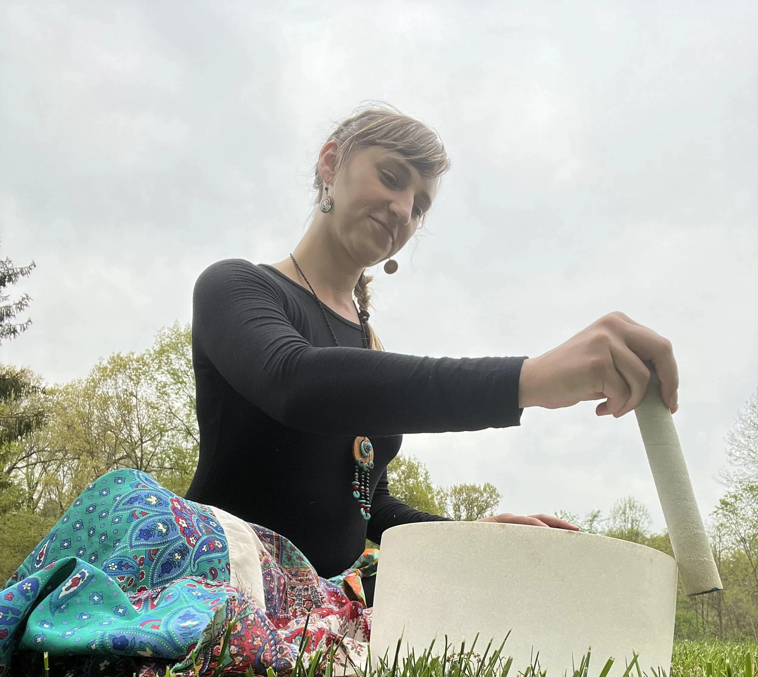 A demonstration of the sound bath