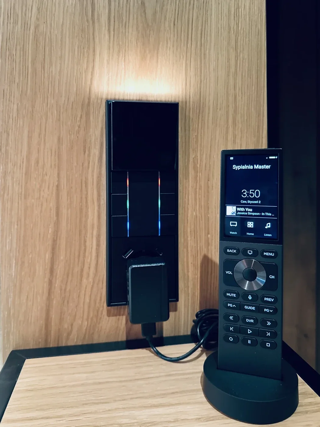 Pilot Control4 i sterowanie w Apartamencie Rumia — prawdziwa realizacja