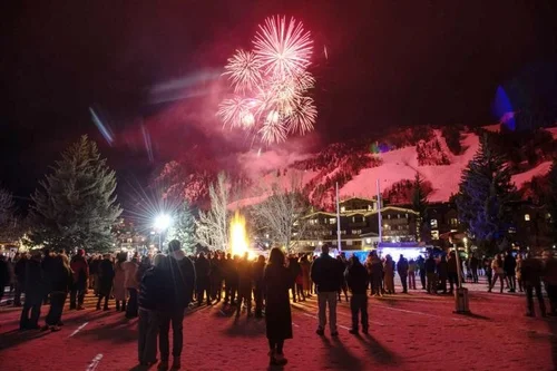 Winterskol fireworks over the crowd in Aspen
