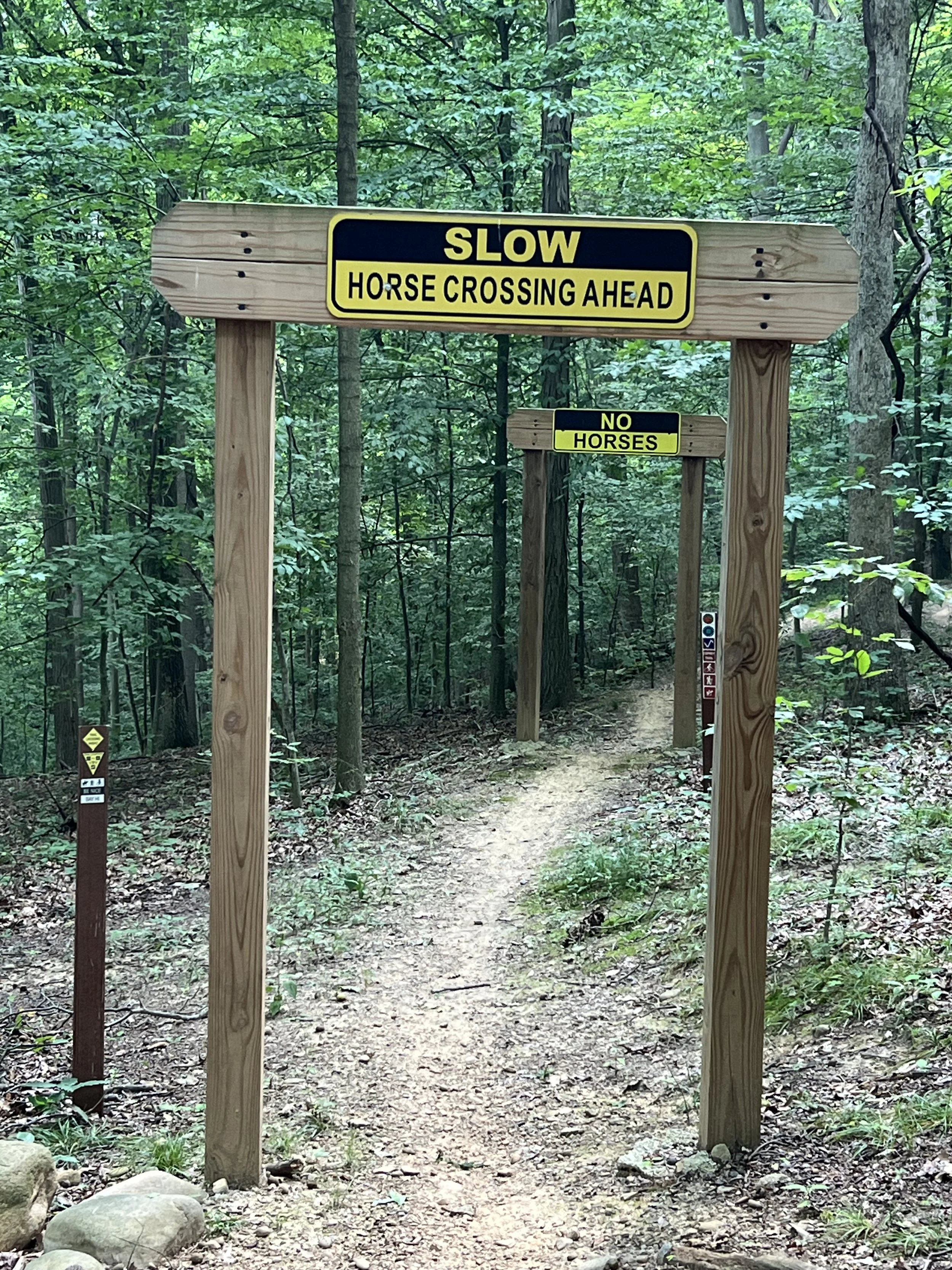 MMBC volunteers maintaining trails