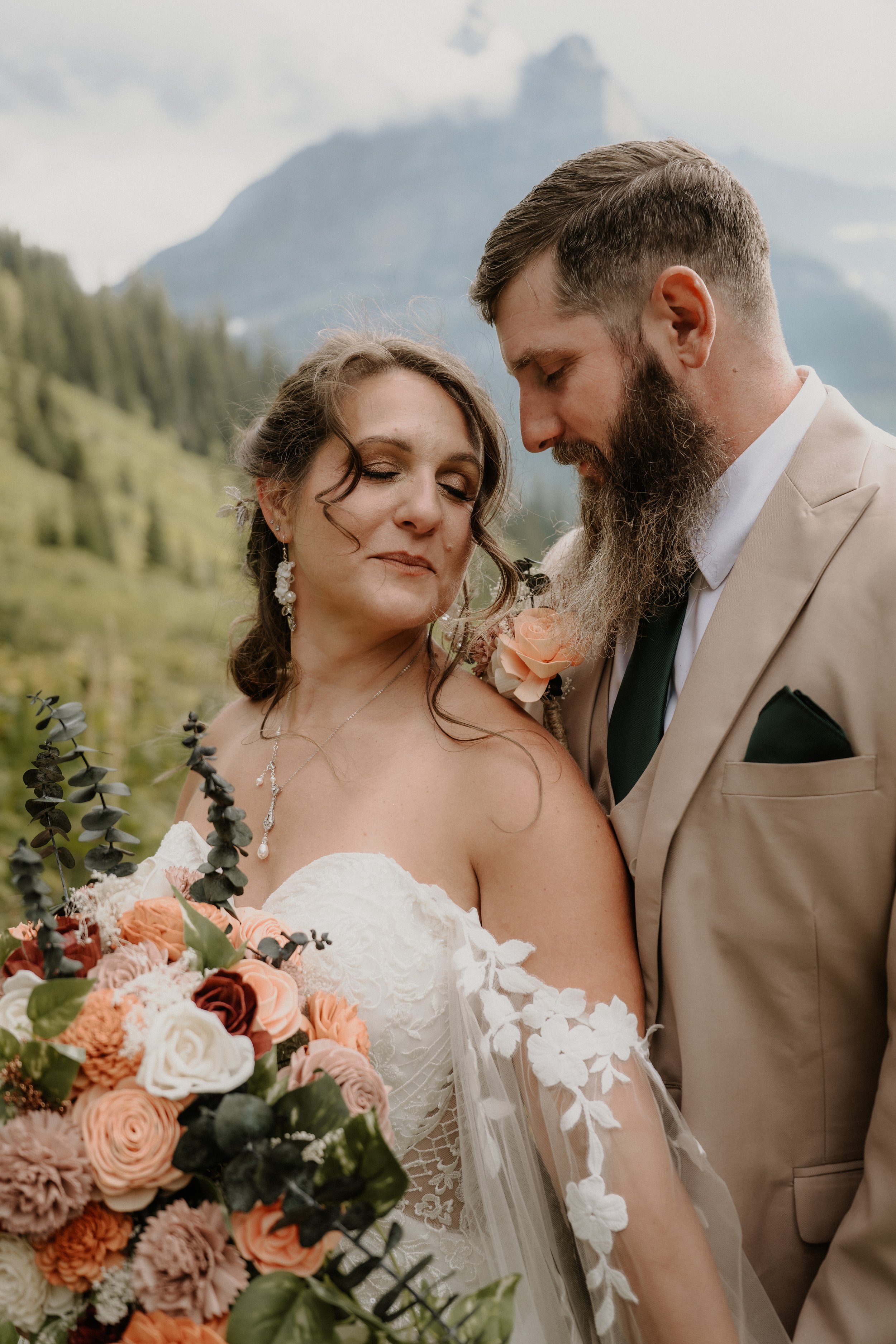 Big Bend elopement ceremony location on the Going-to-the-Sun Road in Glacier National Park