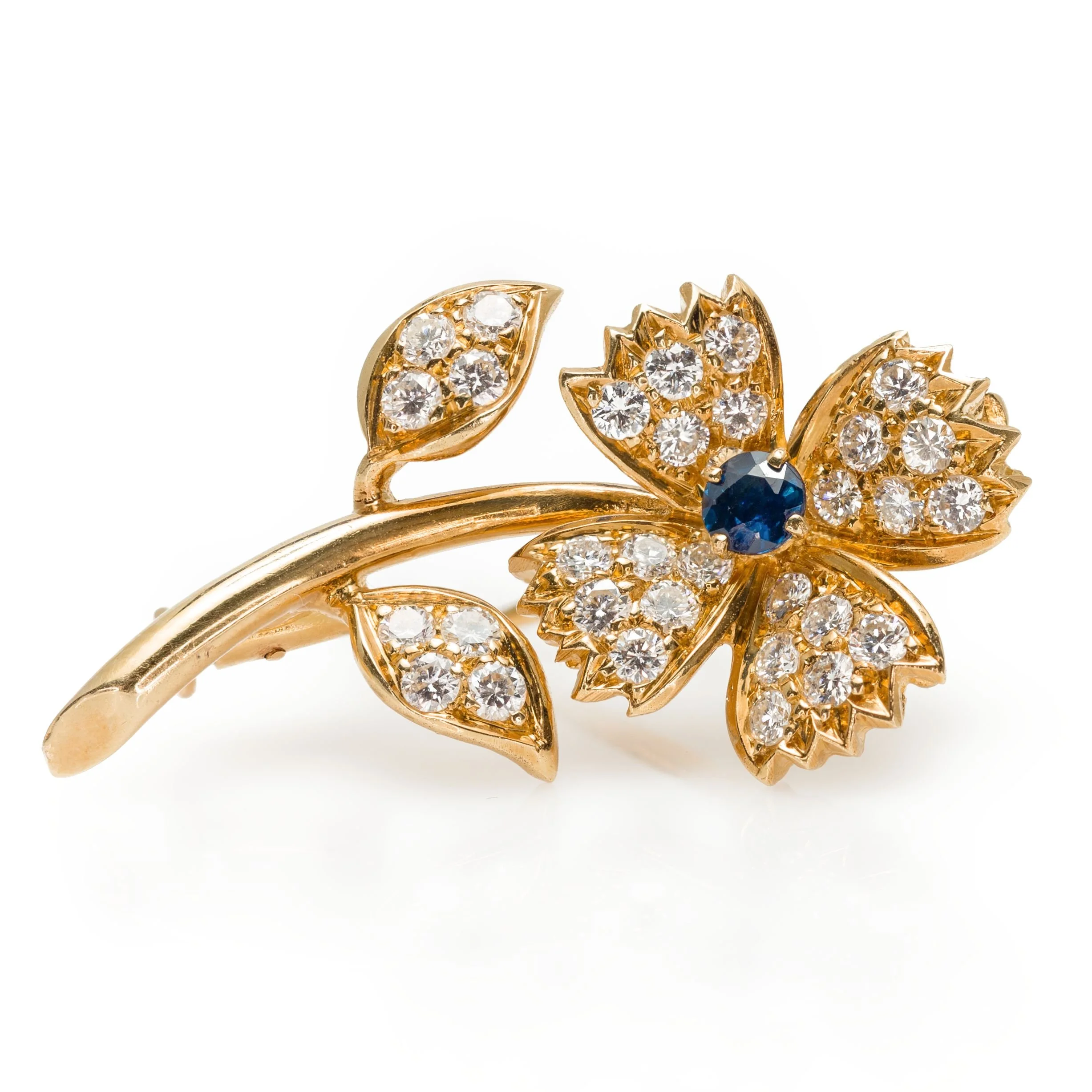 Boucheron brooch with ruby and diamond details